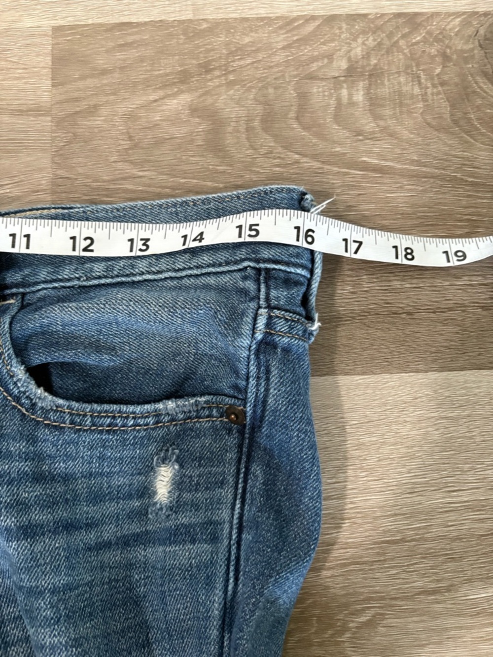 Abercrombie & Fitch 1892 distressed Blue Denim Jeans - Classic Ripped Style - Picture 6 of 7